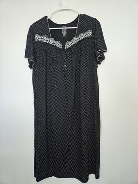 George Plus Black Polka Dot Lace Trim Nightgown Dress 2X🔥